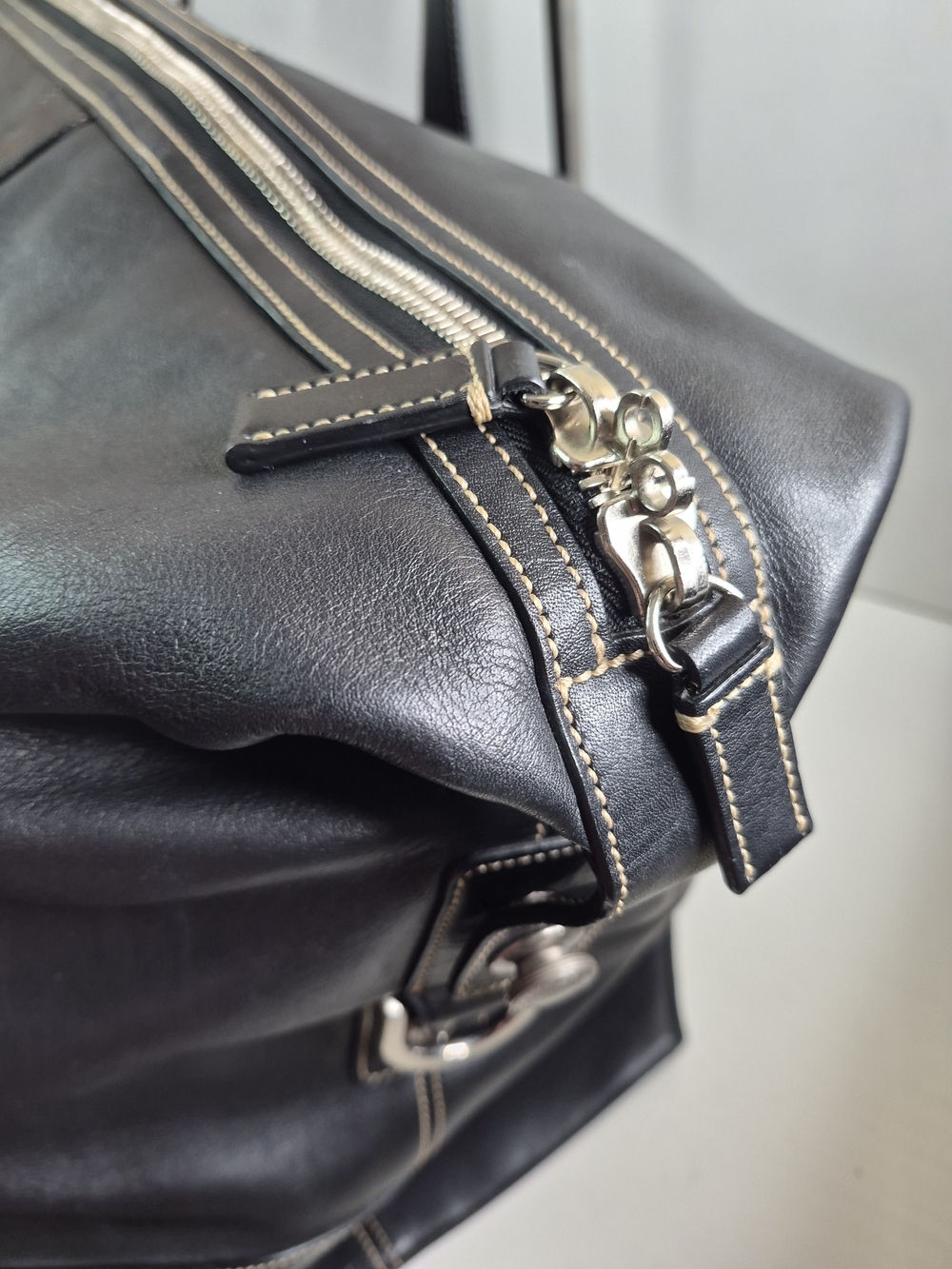 Coach Black Leather Duffel Bag - Men's Travel Weekender - Picture 6 of 12